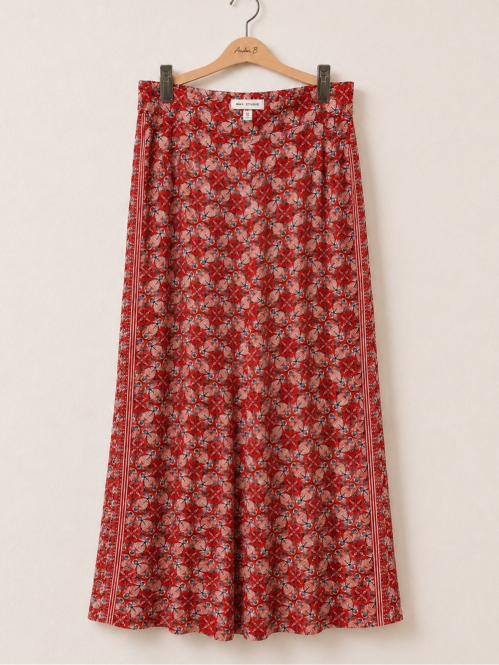 Max Studio Bohemian Red Oversized Floral Printed Two Piece Flowy Loungewear Set - Picture 4 of 8